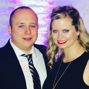 Meet your Posher, Dana